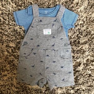 Size 6m Carter’s brand cotton overall set
